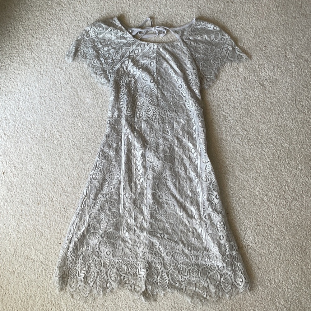 NWT Mahina grey lace open back dress small